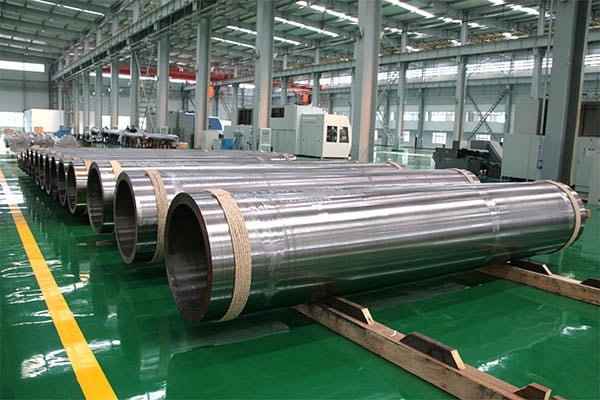 Large diameter stainless steel pipe